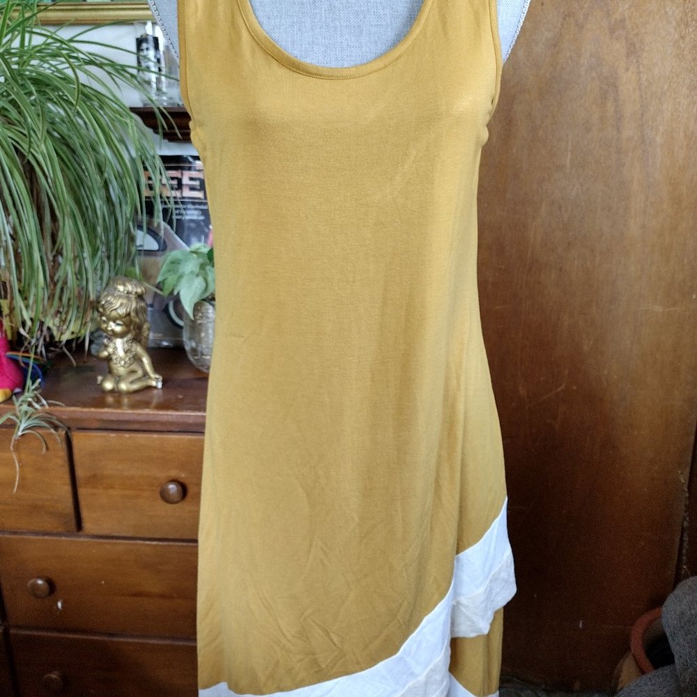Olive & Oak Maxi Dress Women's Sleeveless Gold NWT Sz L